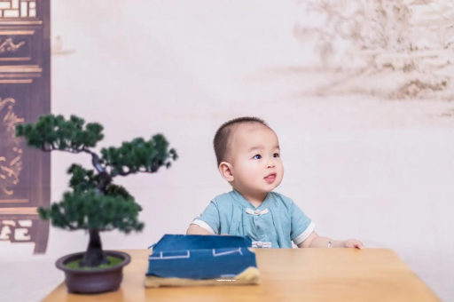 阳泉宝宝半夜吐了怎么回事